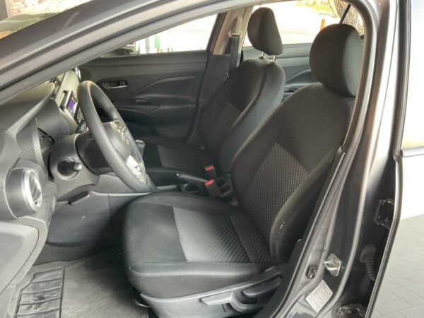 NISSAN VERSA