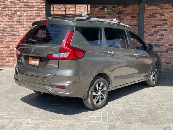SUZUKI ERTIGA