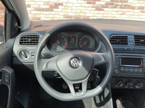 VOLKSWAGEN VENTO