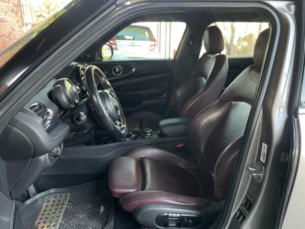MINI COOPER CLUBMAN