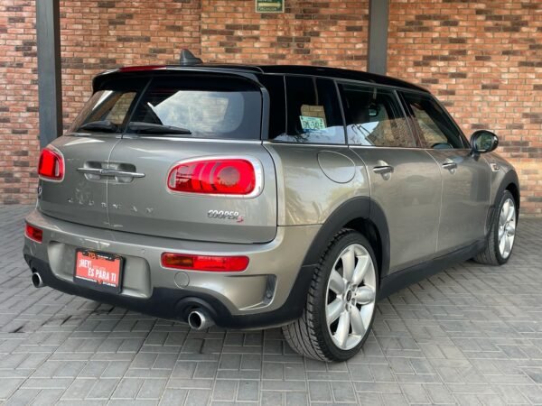 MINI COOPER CLUBMAN