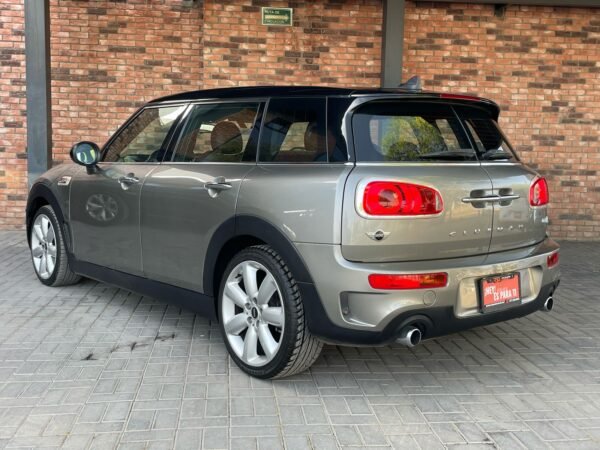 MINI COOPER CLUBMAN