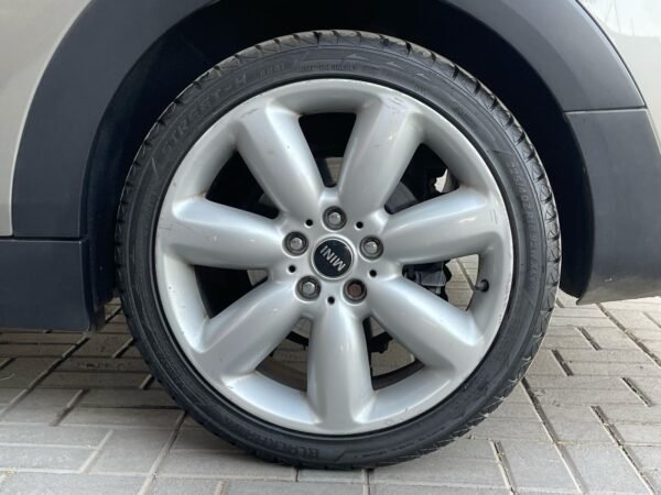 MINI COOPER CLUBMAN