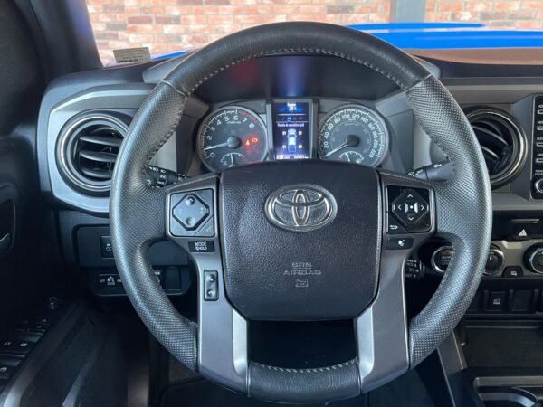 TOYOTA TACOMA