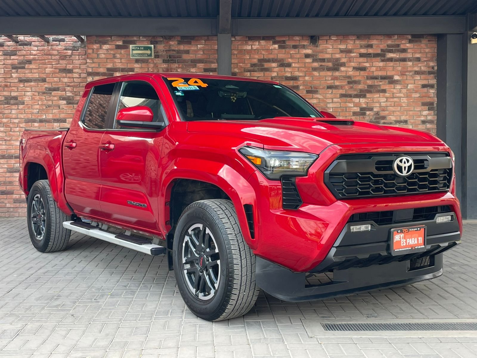 TOYOTA TACOMA