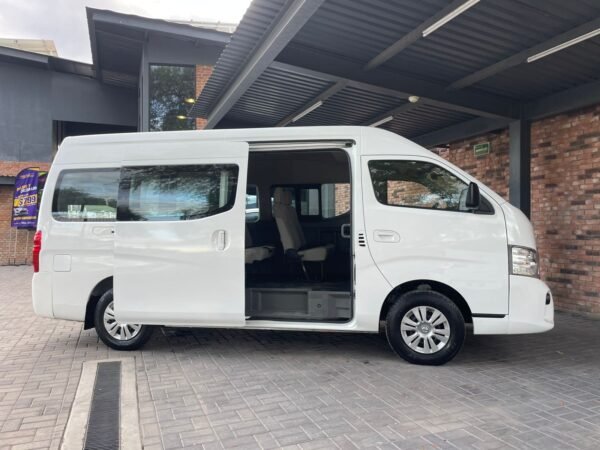 NISSAN URVAN