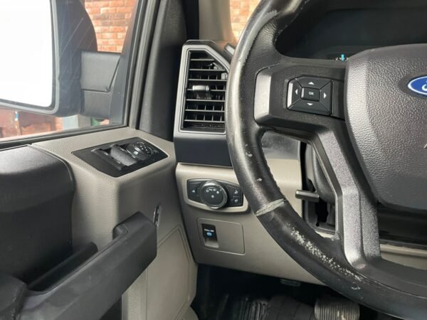 FORD F150