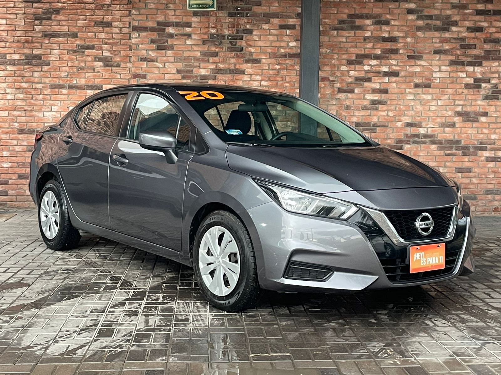 NISSAN VERSA