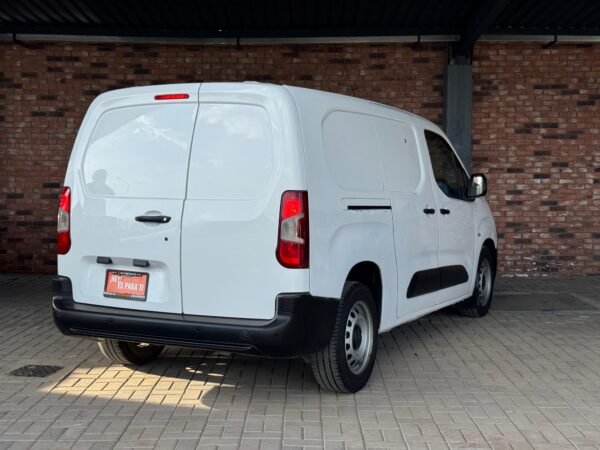 PEUGEOT PARTNER