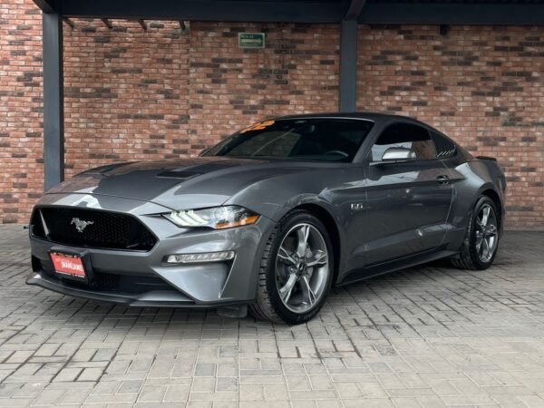 FORD MUSTANG