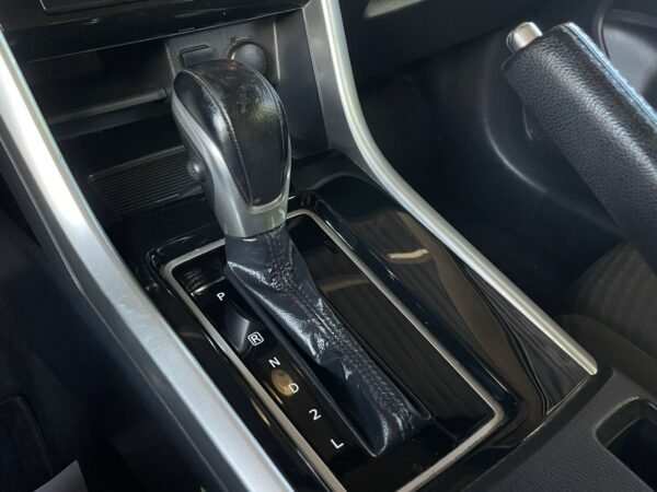 MITSUBISHI XPANDER