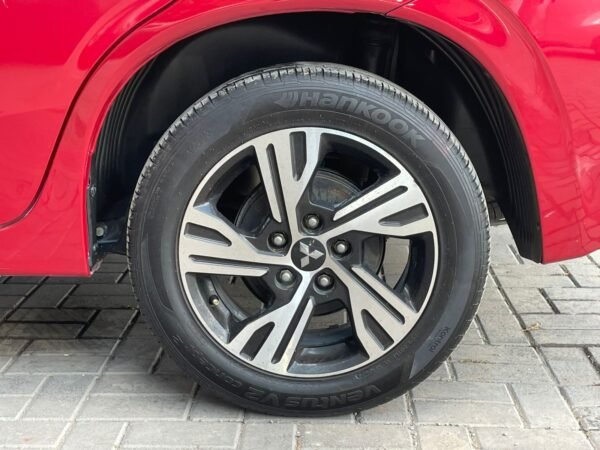 MITSUBISHI XPANDER