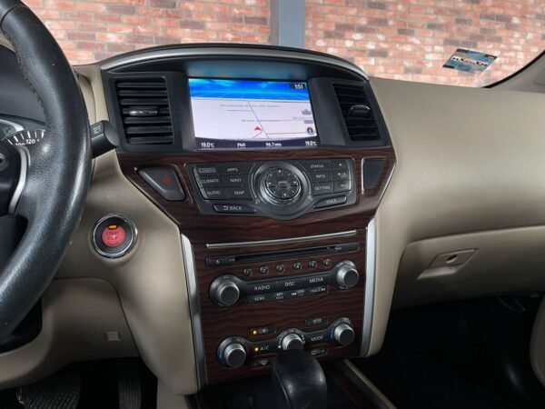 NISSAN PATHFINDER