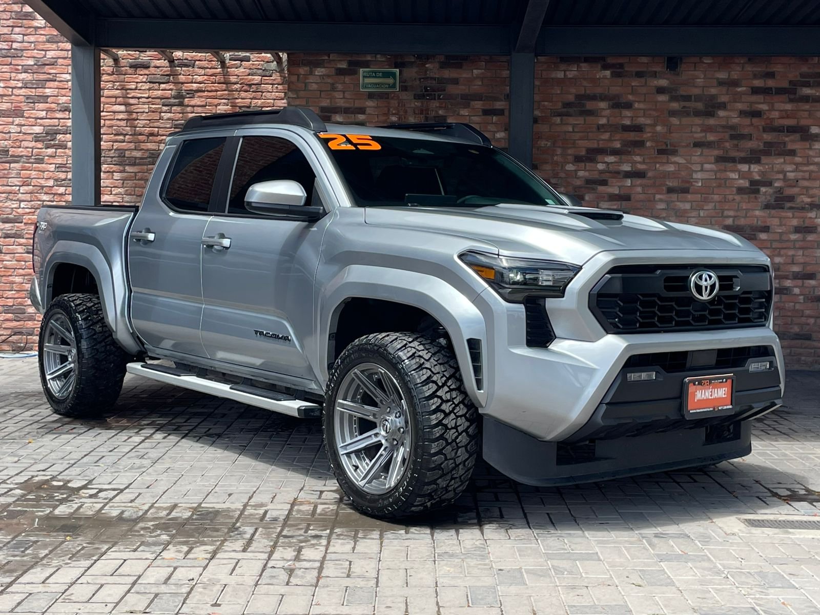 TOYOTA TACOMA