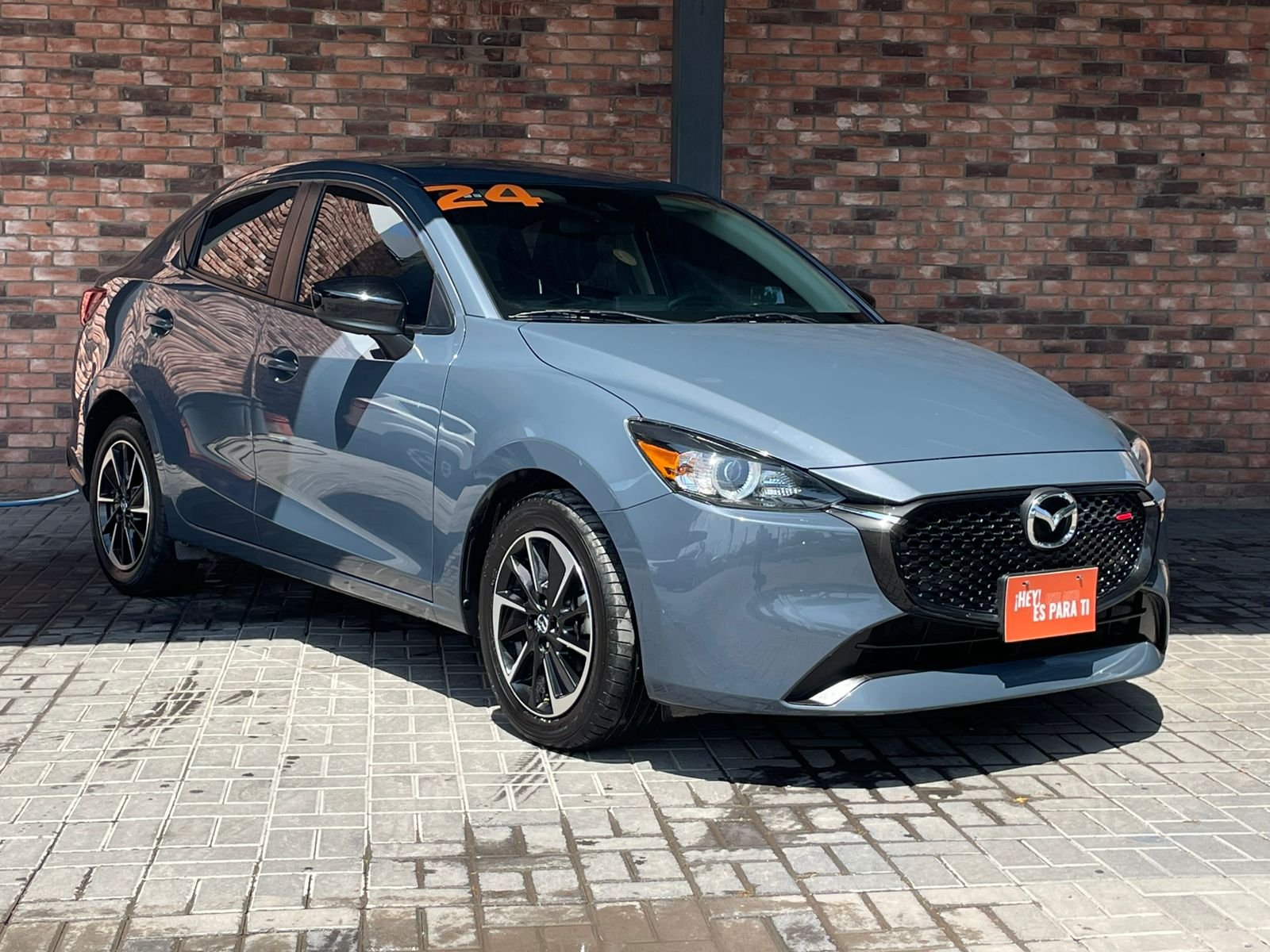MAZDA 2