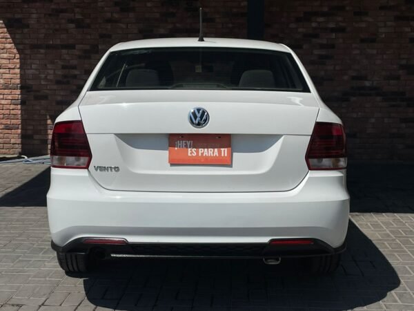 VOLKSWAGEN VENTO