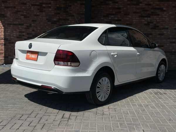 VOLKSWAGEN VENTO