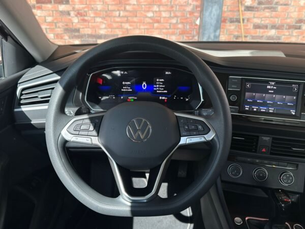 VOLKSWAGEN JETTA