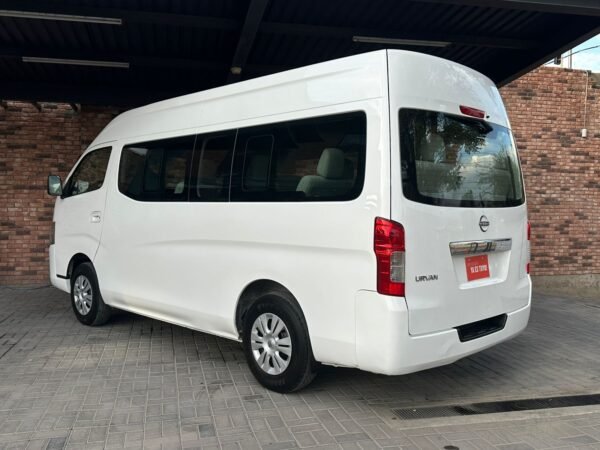 NISSAN URVAN