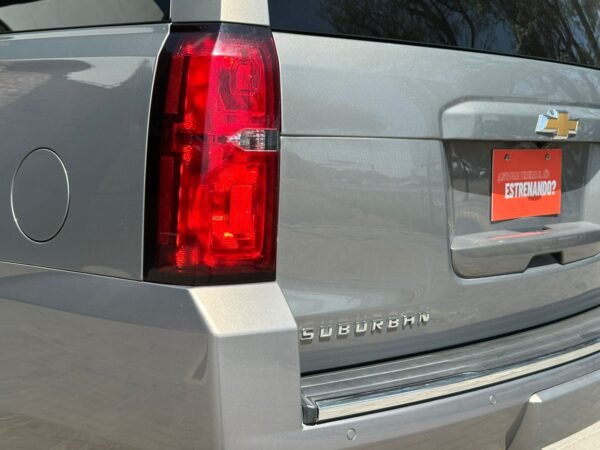 CHEVROLET SUBURBAN