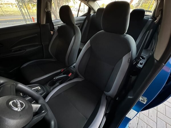 NISSAN VERSA