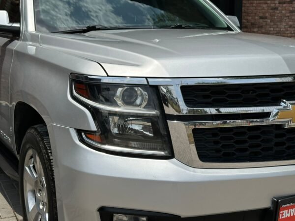 CHEVROLET SUBURBAN