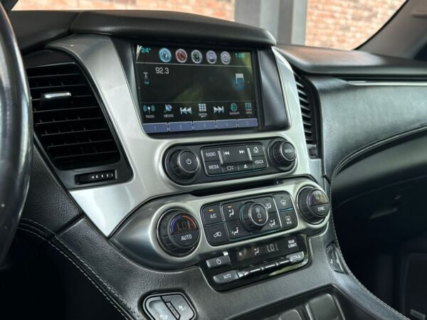 CHEVROLET SUBURBAN