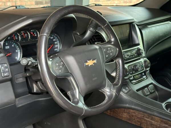 CHEVROLET SUBURBAN