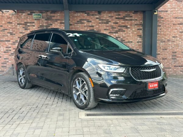 CHRYSLER PACIFICA