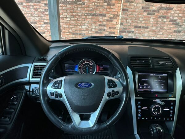 FORD EXPLORER