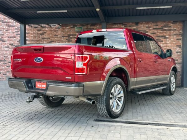 FORD LOBO