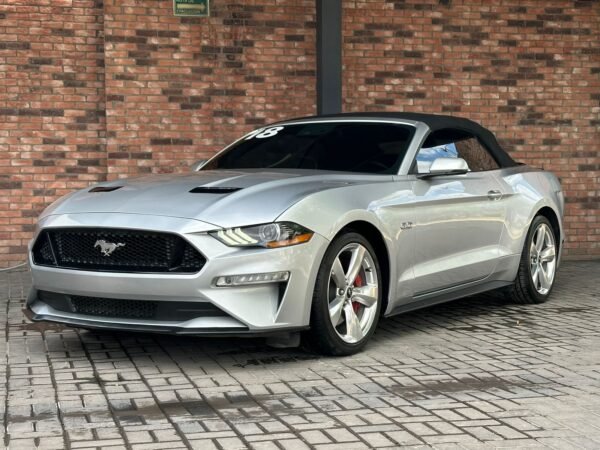 FORD MUSTANG