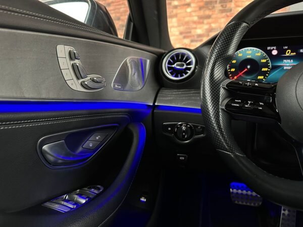 MERCEDES BENZ