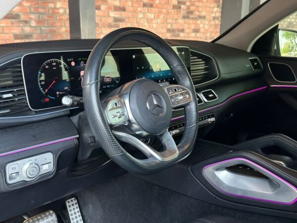 MERCEDES BENZ