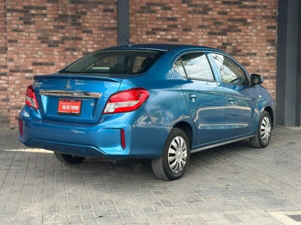 MITSUBISHI MIRAGE