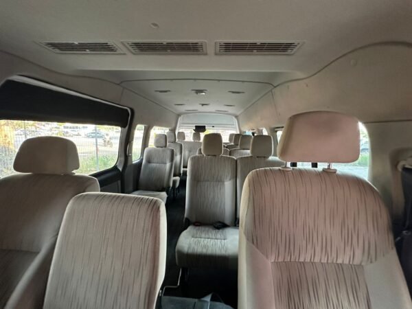 NISSAN URVAN