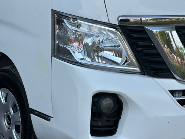 NISSAN URVAN