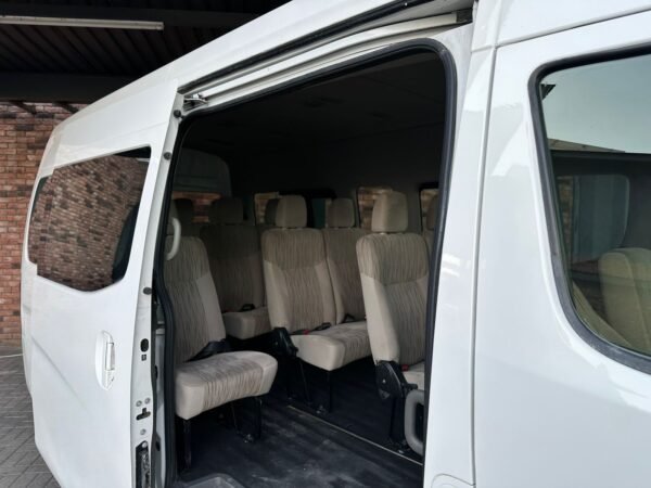 NISSAN URVAN