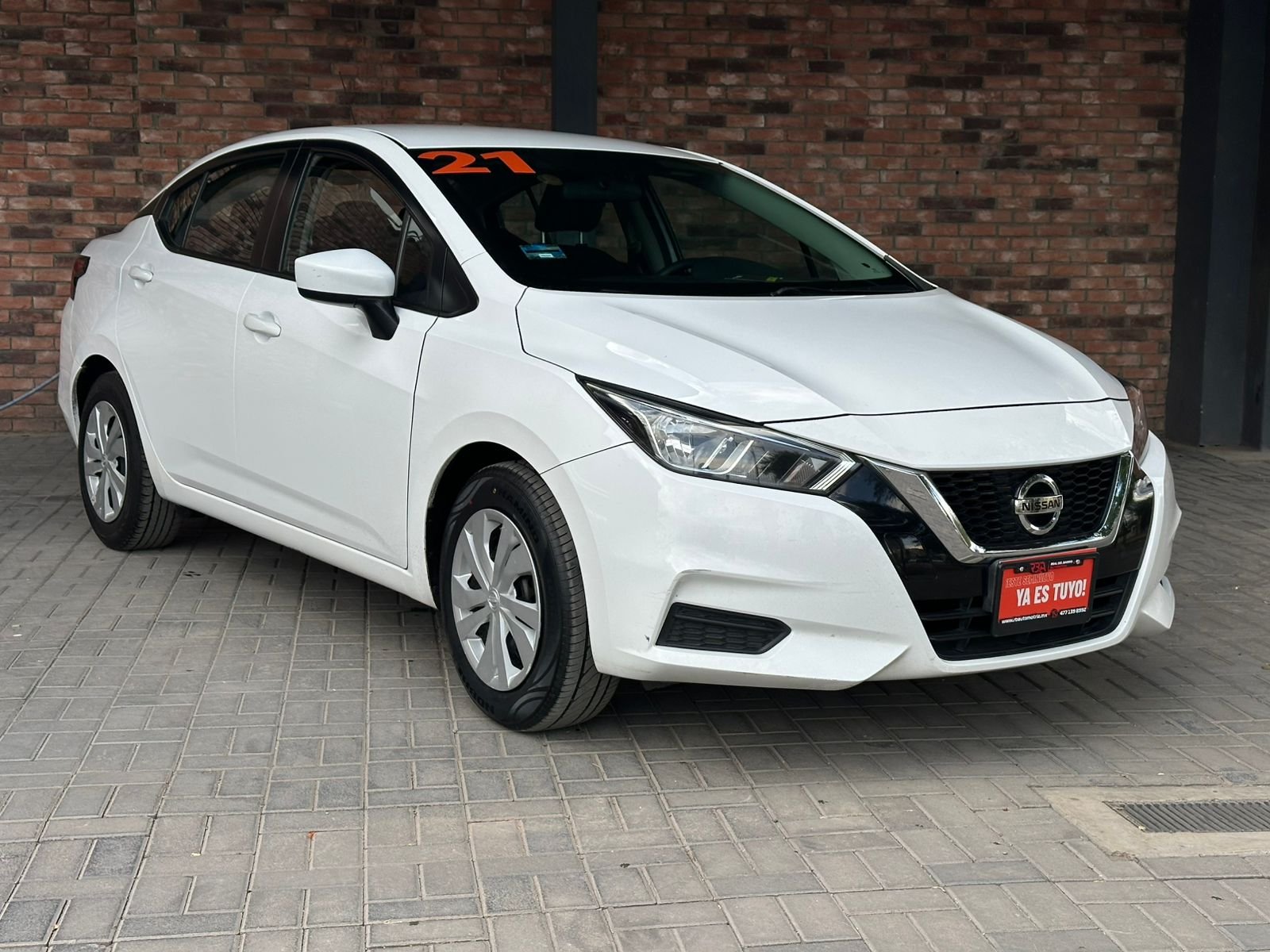 NISSAN VERSA