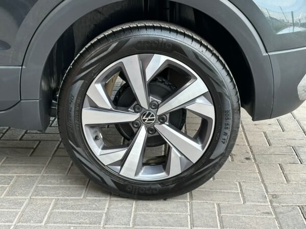 VOLKSWAGEN TAIGUN