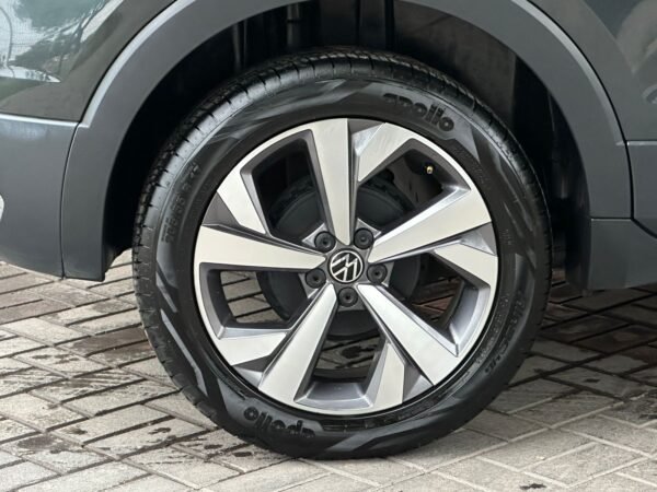 VOLKSWAGEN TAIGUN