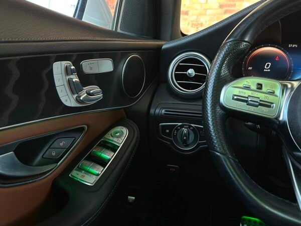 MERCEDES BENZ