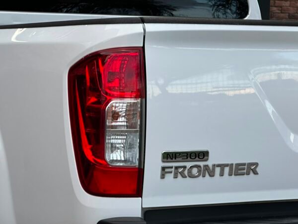 NISSAN FRONTIER