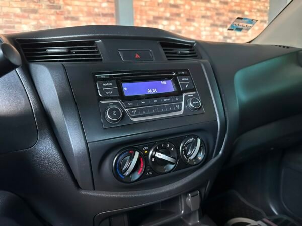 NISSAN PICK UP