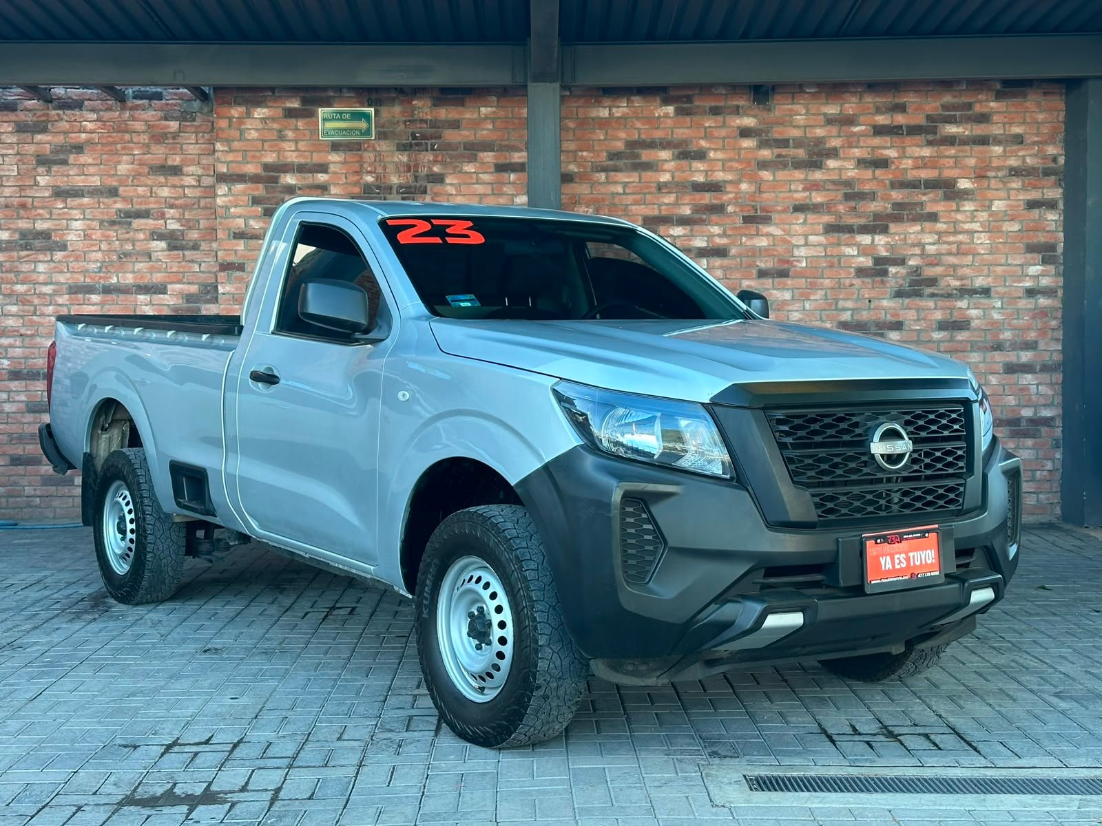 NISSAN PICK UP