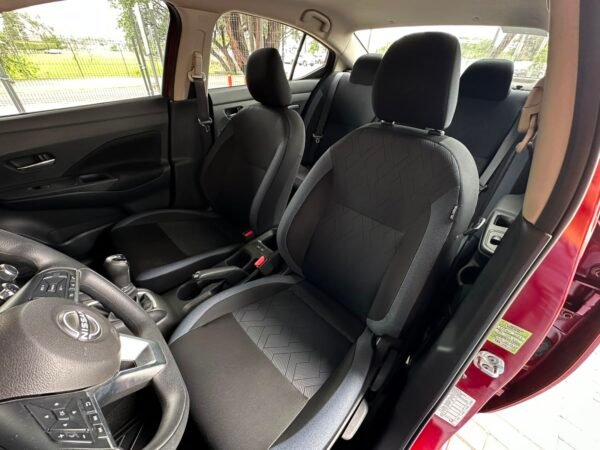 NISSAN VERSA
