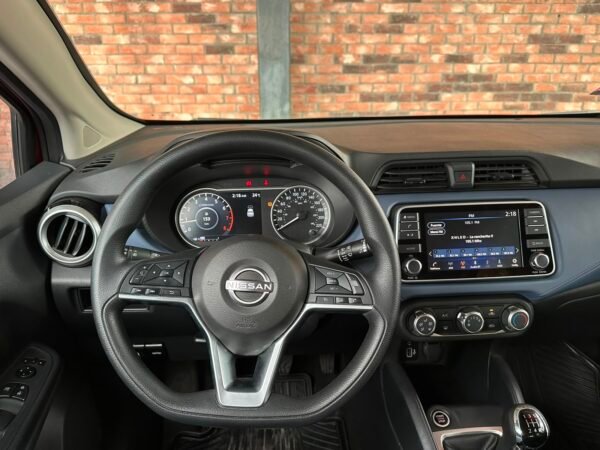 NISSAN VERSA