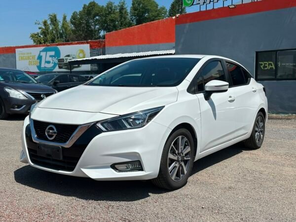 NISSAN VERSA
