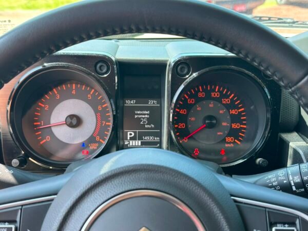 SUZUKI JIMNY