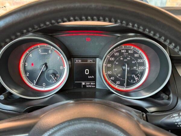 SUZUKI SWIFT